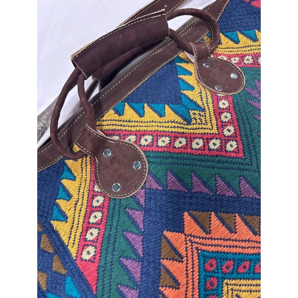 Vintage-Inspired Boho Shoulder Bag Chevron Pattern & Leather Accents Adjustable - Picture 4 of 10